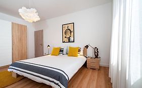 Apartment 1001 Nights